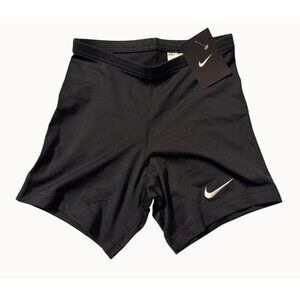 Nike Dri-Fit 5" Women's XL Volleyball/Workout compression shorts in black - New!